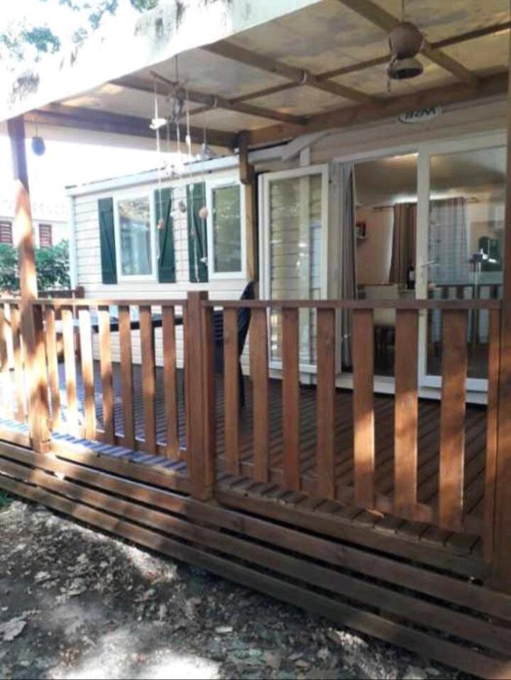 Le Kraken Hotel Aureilhan  Luaran gambar