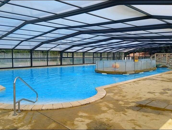 Le Kraken Hotel Aureilhan  Luaran gambar